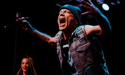 Bruce Dickinson annihilates Iron Maiden fans in Anaheim